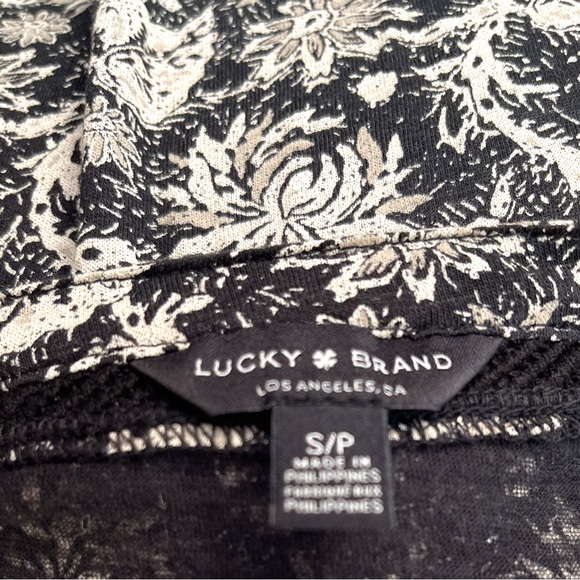 Adorable LUCKY BRAND Top Size S/P - Picture 3 of 5